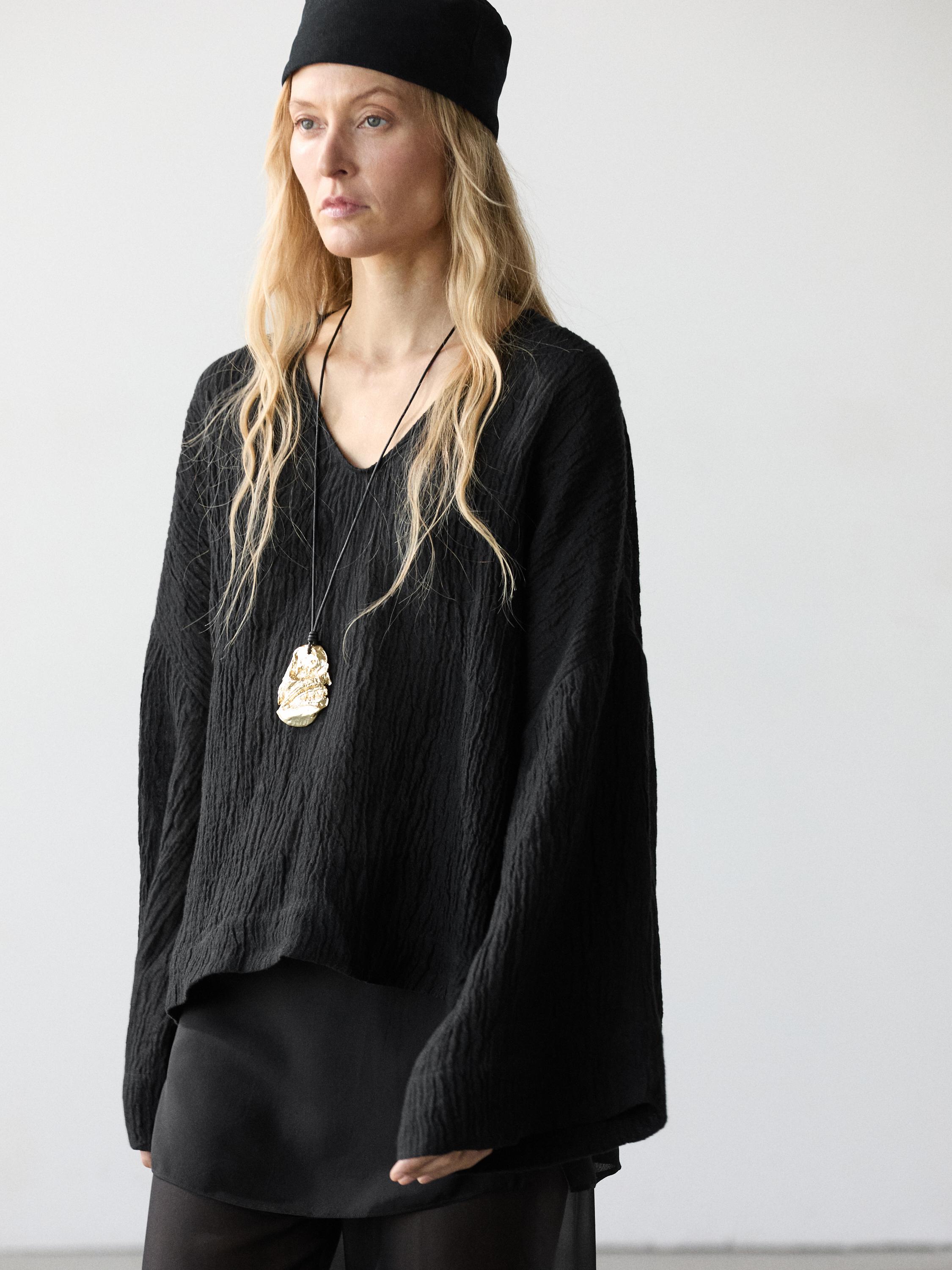 100% linen waffle-knit flowing blouse
